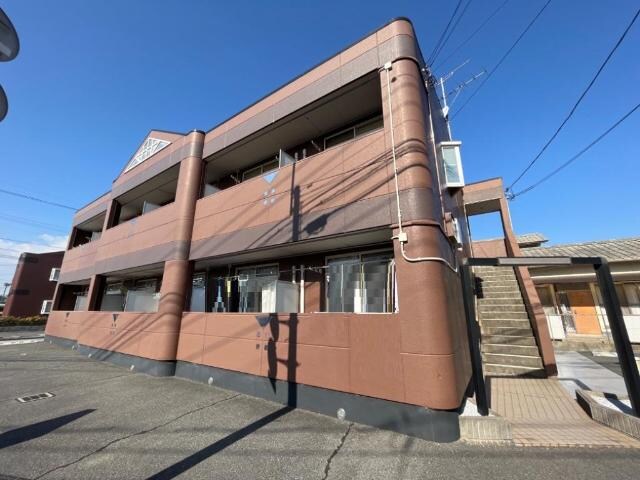 物件外観写真2　(外観写真（昼）)