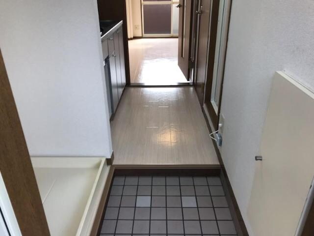物件内観写真19　(玄関)