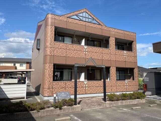 物件外観写真2　(外観写真（昼）)