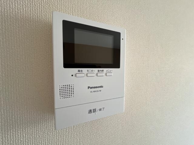 物件内観写真12　(カメラ付インターホン)