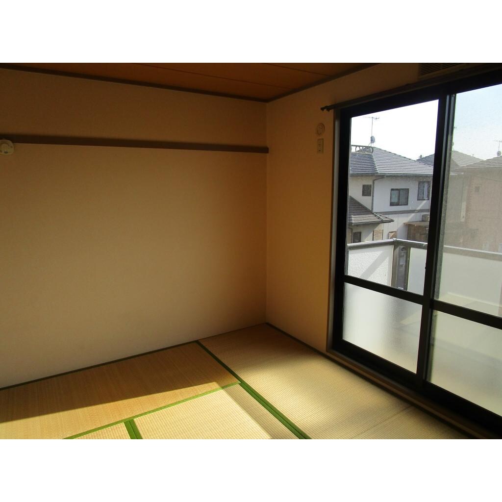 物件内観写真7　(和室)