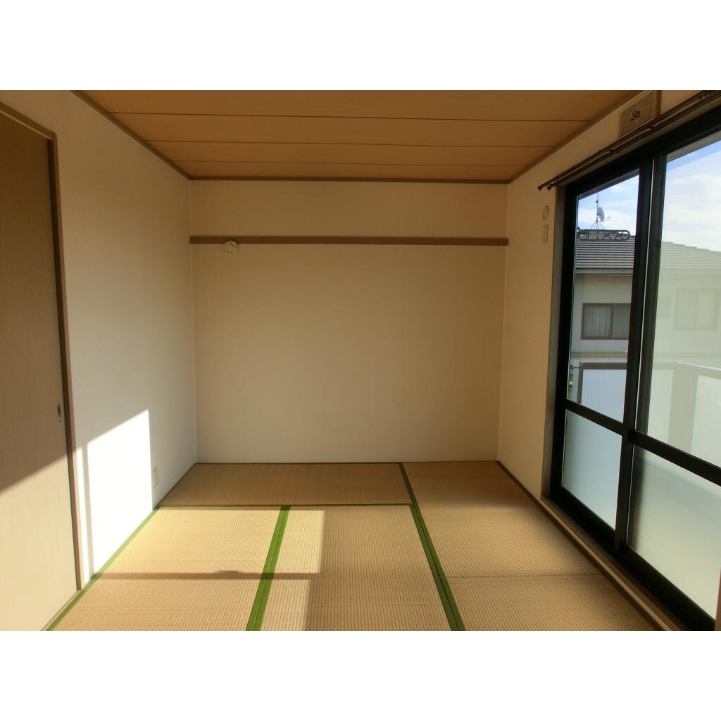 物件内観写真11　(和室)