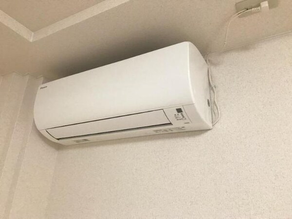 建物設備(エアコン)