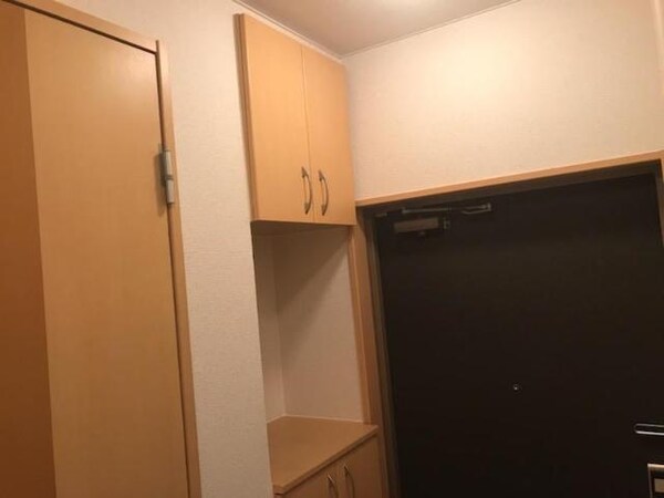 玄関(下駄箱)