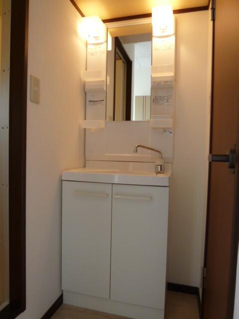 物件内観写真12　(洗面所)