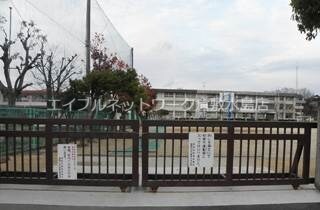 物件外観写真10　(倉敷市立万寿東小学校 540m)