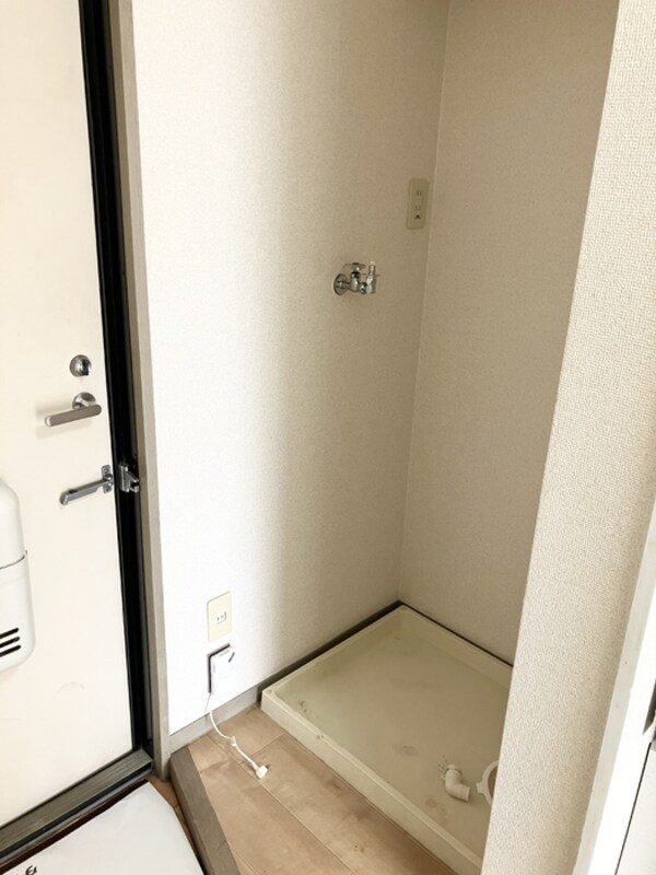 内装他