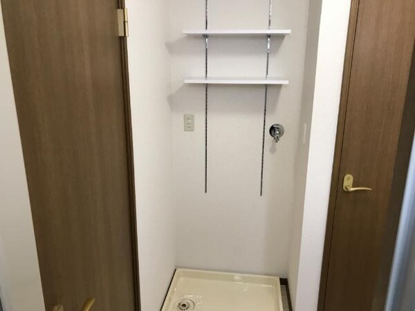 洗面・脱衣所(洗濯機置場)