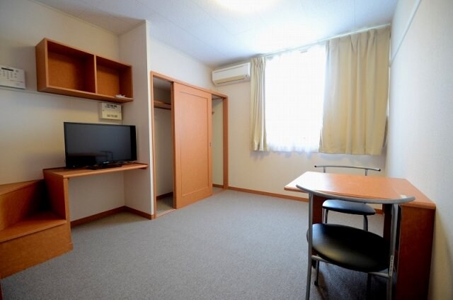 物件内観写真5　(備品や設備仕様は号室等により異なります。現地をご確認下さい。)