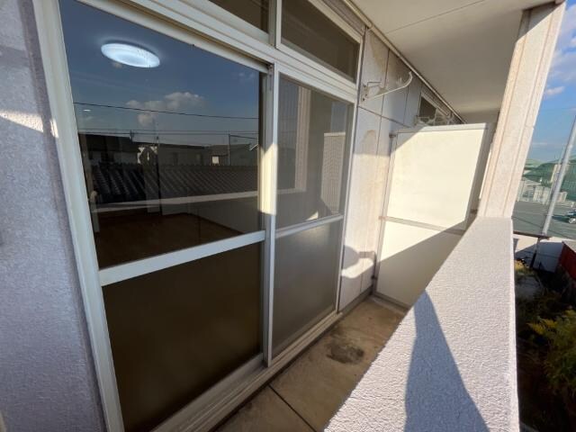 物件内観写真28　(ベランダ)