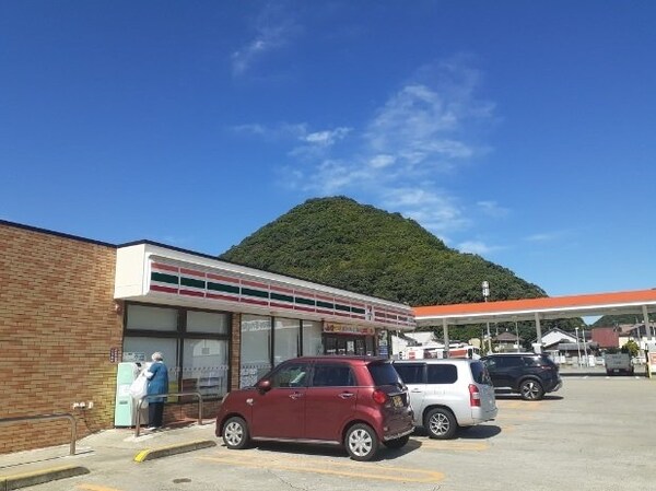 周辺環境(セブンイレブンさんまで270m)