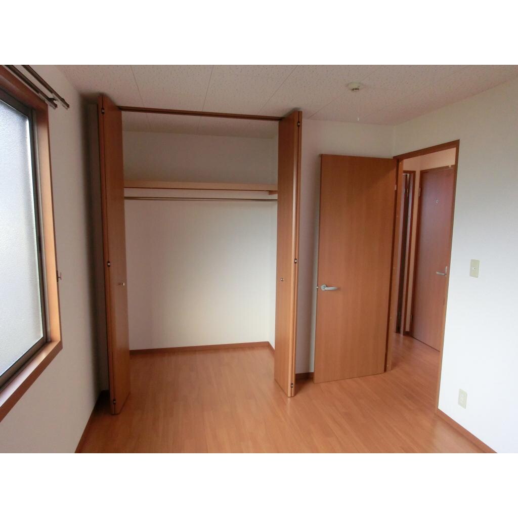 物件内観写真6　(洋室)