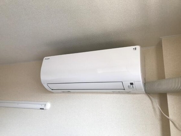 建物設備(エアコン（2台）)