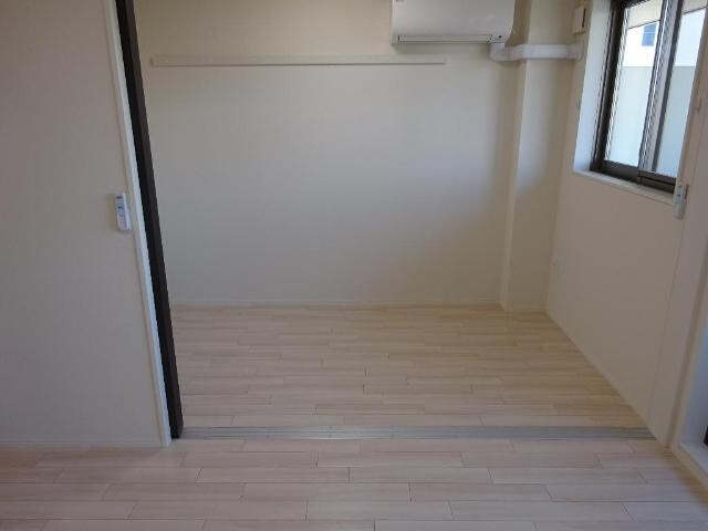 物件内観写真14　(リビング)