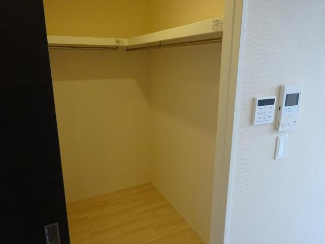 物件内観写真21　(収納)