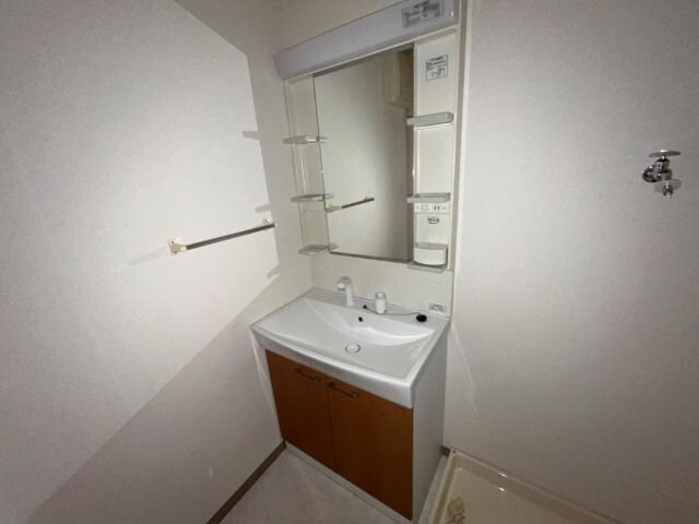 物件内観写真13　(洗髪洗面化粧台)
