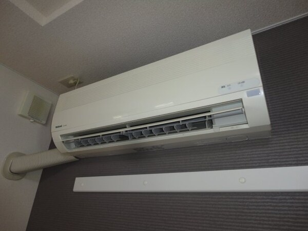 建物設備(エアコン)