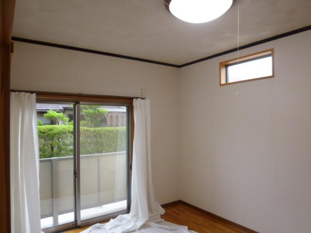 物件内観写真4　(洋室)