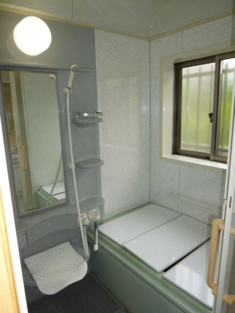 物件内観写真8　(風呂)