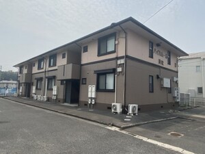 ハイカムール貝吹D外観写真