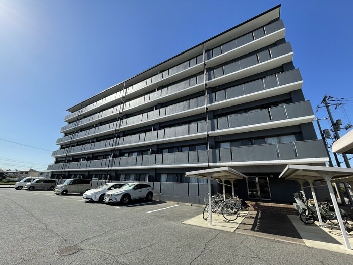 物件外観写真1　(建物外観)