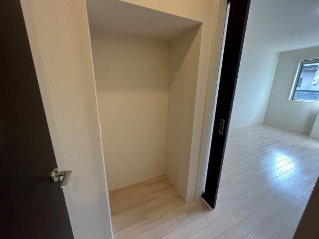 物件内観写真21　(収納)