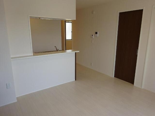 物件内観写真8　(リビング（イメージ）)