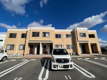 ラーナ　ニシノウチ外観写真