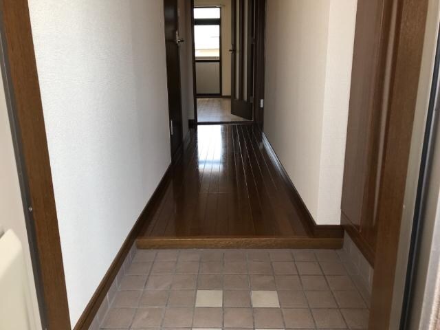 物件内観写真22　(玄関)