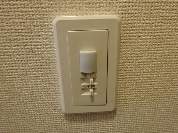 玄関(人感センサー)