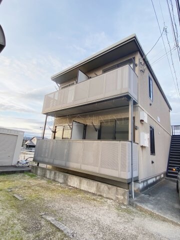 物件外観写真1　(おしゃれな外観です)