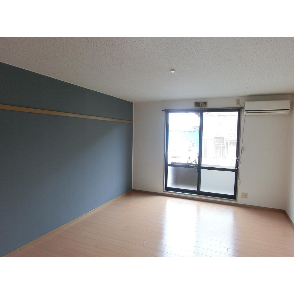 物件内観写真3　(洋室)