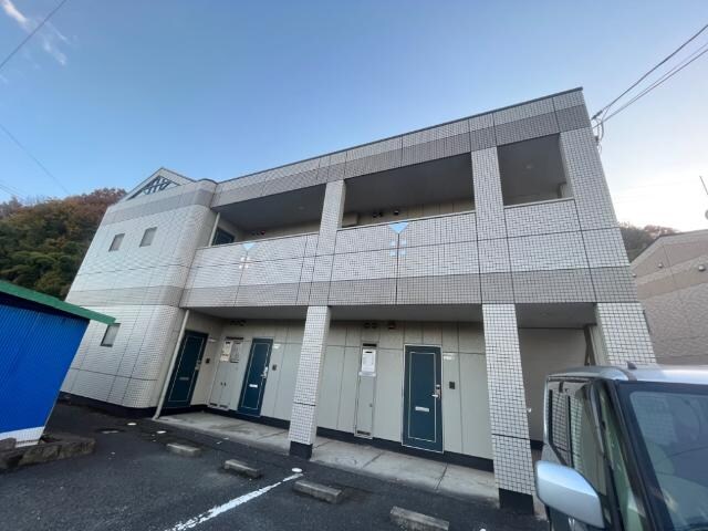 物件外観写真2　(外観写真（昼）)