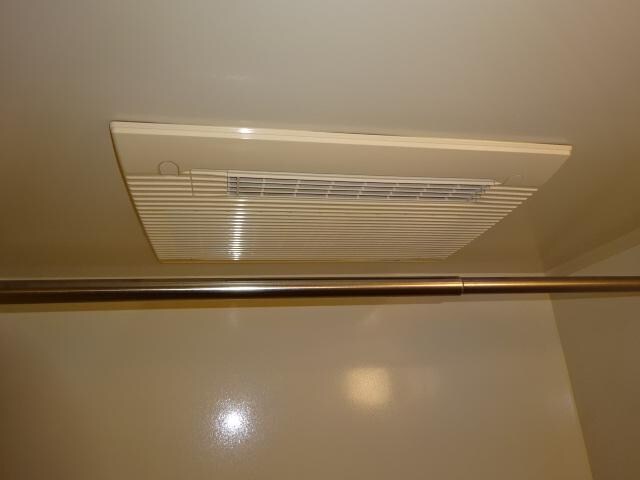 物件内観写真21　(浴室乾燥機)