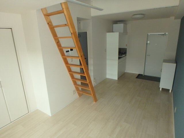 物件内観写真4　(松島　クレストウッド　1R+ロフト　洋室)