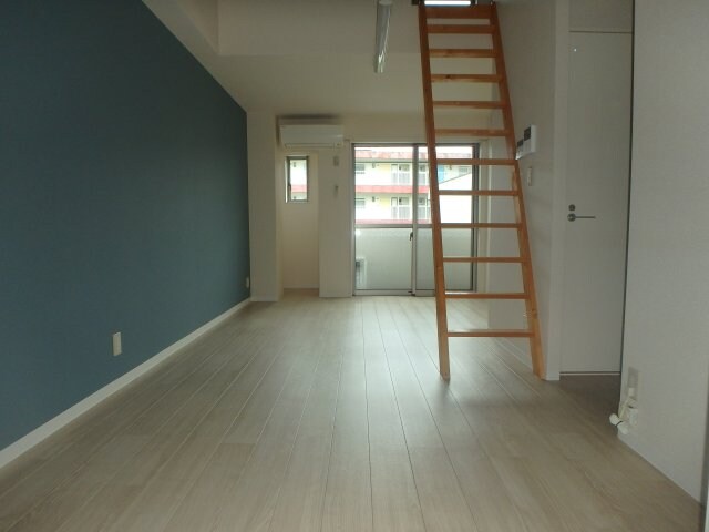 物件内観写真5　(松島　クレストウッド　1R+ロフト　洋室)