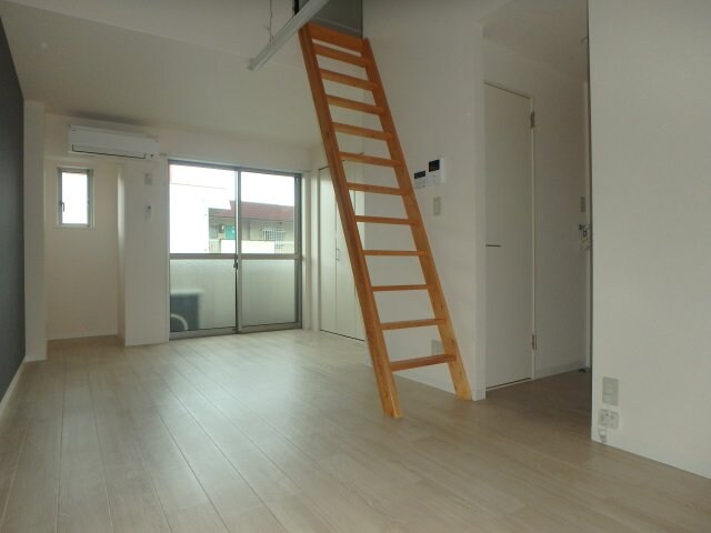 物件内観写真7　(松島　クレストウッド　1R+ロフト　洋室)