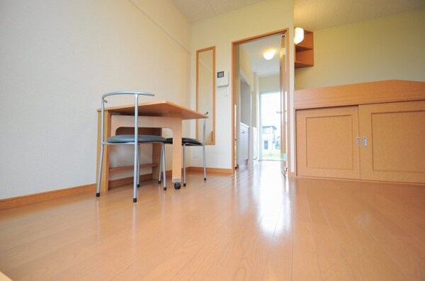 居室(※写真と現状が異なる場合は現状を優先)