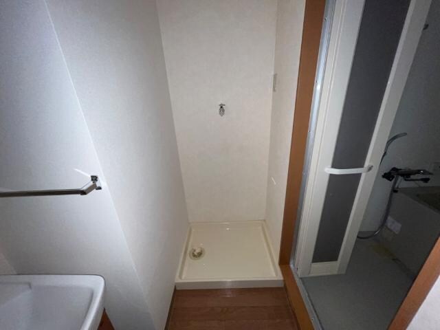 物件内観写真24　(洗濯機置場)