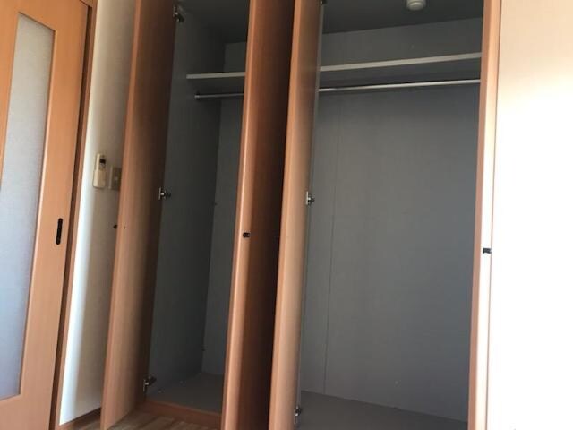 物件内観写真15　(収納)