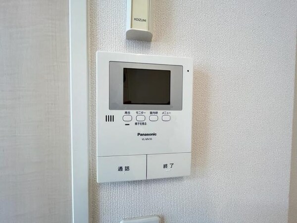 内装他(カメラ付インターホン)