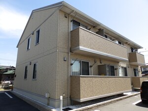 クローバーＭ　Ｂ棟外観写真