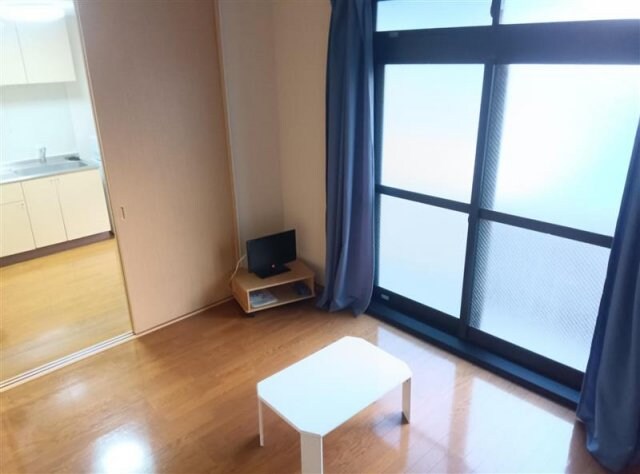 物件内観写真5　(備品や設備仕様は号室等により異なります現地をご確認ください。)