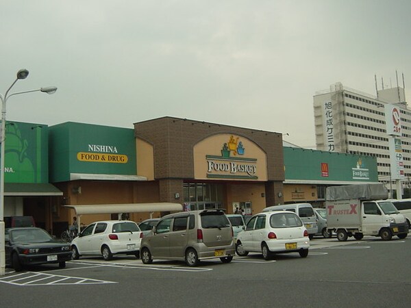 周辺環境(ニシナフードバスケット　堀南店まで1,150ｍ)