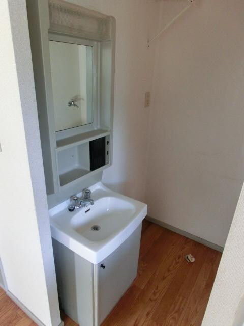 物件内観写真9　(洗面所)