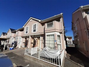 ヴィラフロ－ラＣ外観写真