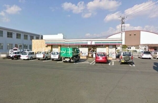 周辺環境(セブンイレブン岡山芳明小前店 2427m)