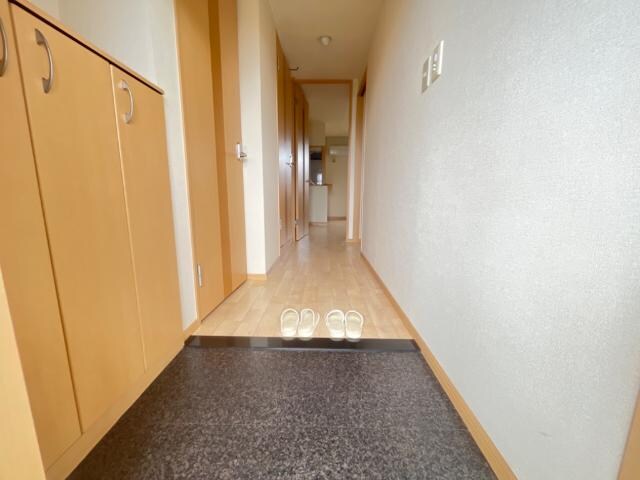 物件内観写真27　(玄関)