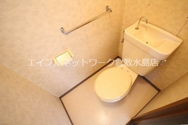 トイレ(同タイプのお部屋の写真です)