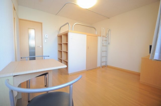 居室(※写真と現状が異なる場合は現状を優先)